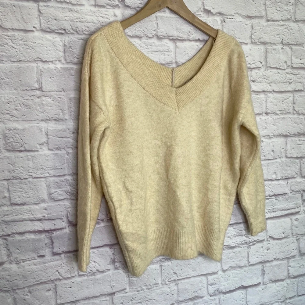 Topshop Double V-Neck Sweater - Picture 5 of 9
